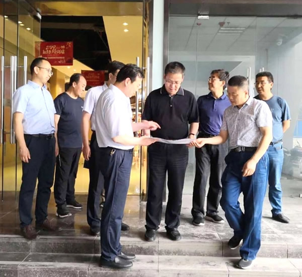 隴南市委常委、組織部部長楊郃調研指導市龍江城鄉(xiāng)發(fā)展集團公司黨建工作