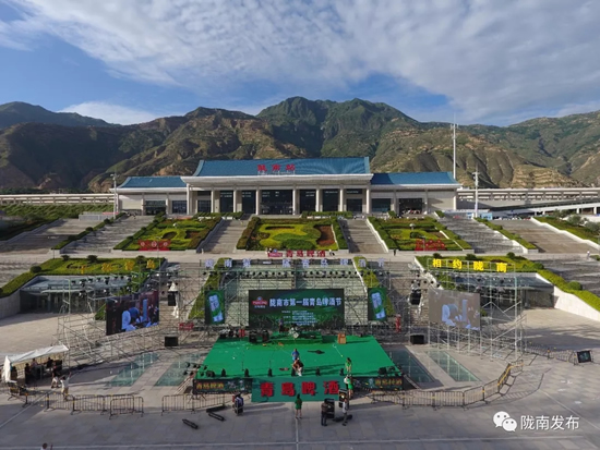 好嗨喲！隴南第一屆青島啤酒節(jié)開幕啦，為期8天