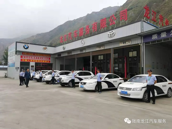 金錘鈑金，銀槍噴漆！龍江汽修值得信賴！